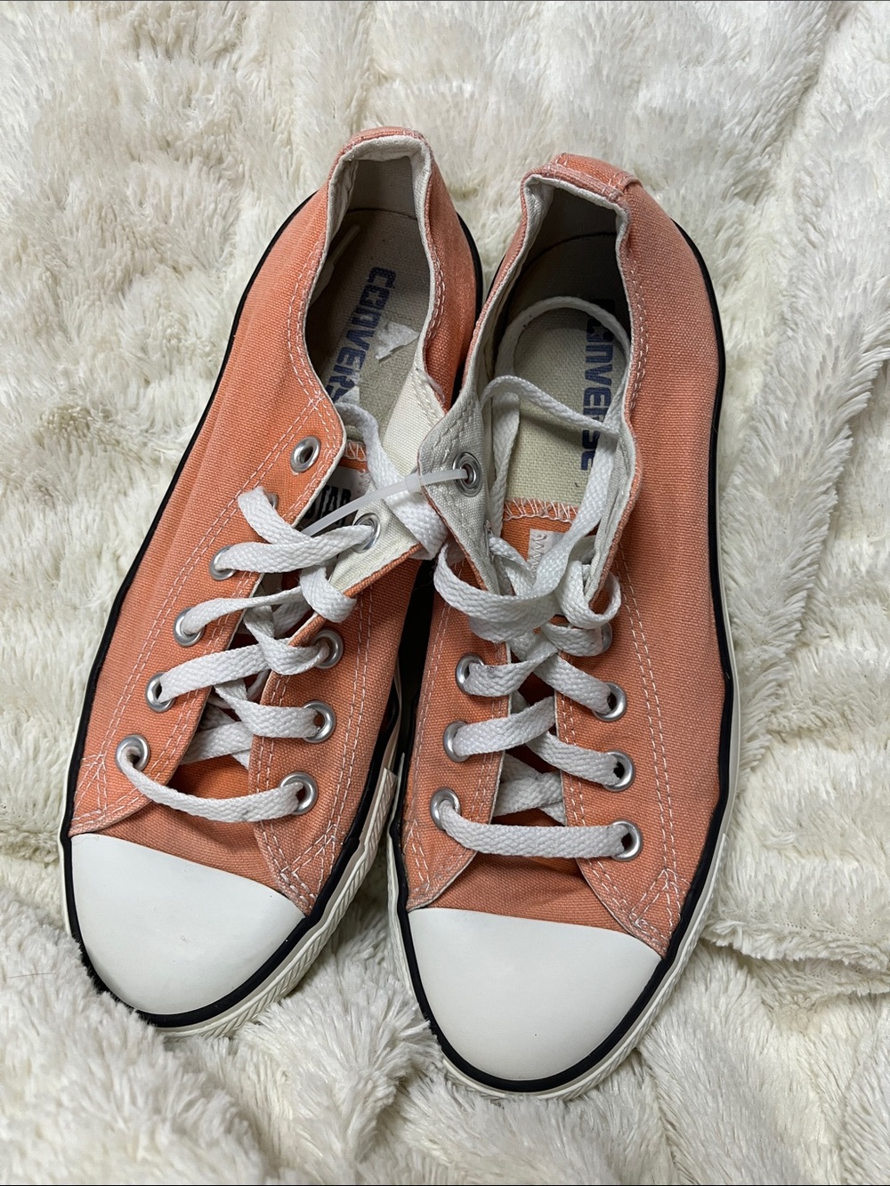 Converse Low Top Sneakers in Coral Pink